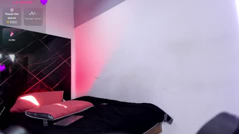 aria_skyee online show from June 11, 9:46 pm