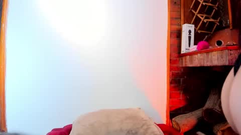 ariaana_ online show from March 26, 6:57 pm