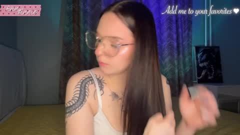 ariablance online show from April 28, 11:37 am