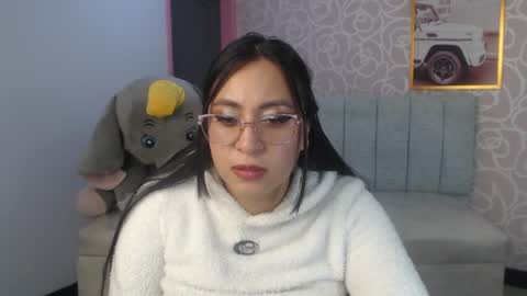 ariabliss_ch online show from June 25, 5:12 am