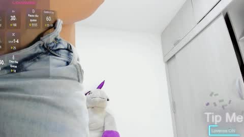 ariacoral online show from April 7, 1:55 pm