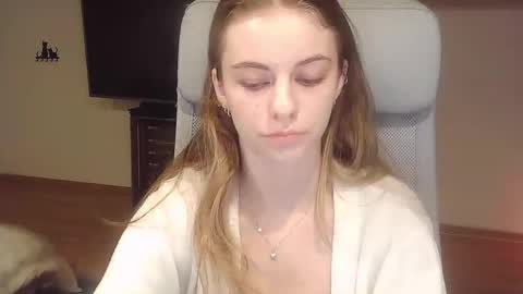 Snapshot of ariacreazy chatting on October 16, 8:21 pm AriaCreazy online show from October 16, 8:21 pm