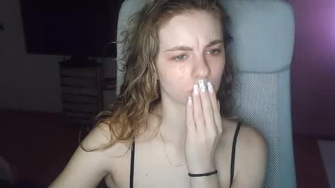 AriaCreazy online show from April 2, 8:39 pm