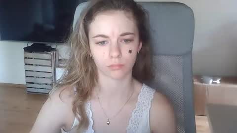 AriaCreazy online show from June 10, 8:35 am