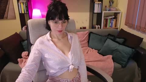 Adriana online show from January 3, 2:40 pm