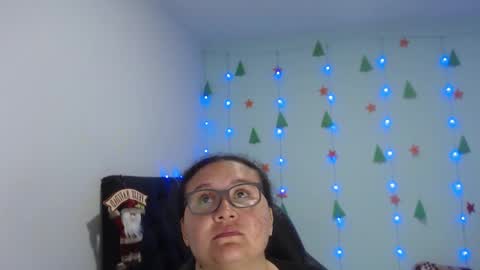 ...Ariana... online show from December 16, 5:22 pm