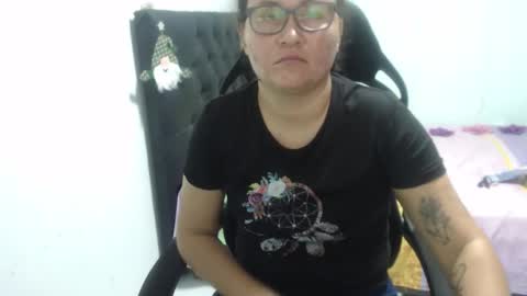 ...Ariana... online show from November 19, 6:52 pm