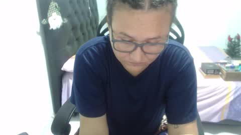 ...Ariana... online show from December 1, 6:24 pm