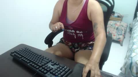 ...Ariana... online show from February 6, 6:22 pm