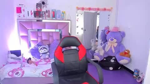 ariadnacappelletty online show from March 21, 4:21 pm