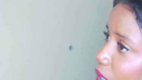 Snapshot of ariagreeenn chatting on July 4, 2:18 am AriaGreeenn online show from July 4, 2:18 am