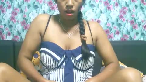 ariah13 online show from January 13, 3:45 am