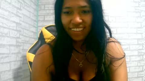 Snapshot of ariah13 chatting on May 30, 7:16 am ariah13 online show from May 30, 7:16 am