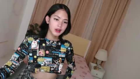 Snapshot of ariahooper chatting on January 10, 7:57 am Christine JorgensenChristmas wish breasts implants online show from January 10, 7:57 am