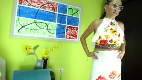 Ariana  online show from October 19, 5:57 pm