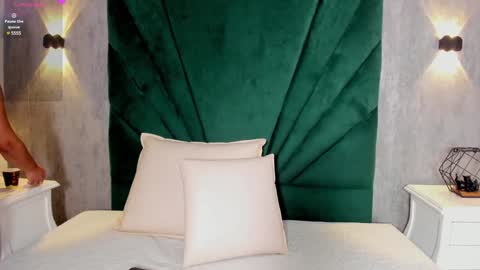 Snapshot of ariana_ceballos chatting on January 20, 11:35 am ARIANA online show from January 20, 11:35 am