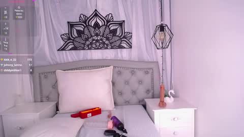 Snapshot of ariana_ceballos chatting on February 15, 11:14 pm ARIANA online show from February 15, 11:14 pm