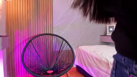 Ariana online show from February 25, 12:34 pm