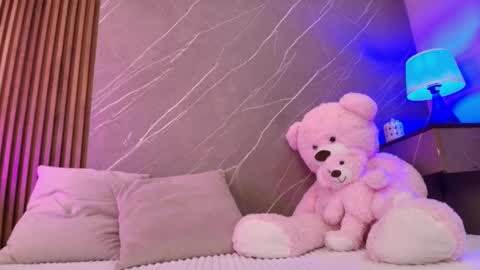 Snapshot of ariana_jhonson11 chatting on January 15, 12:10 pm Ariana online show from January 15, 12:10 pm