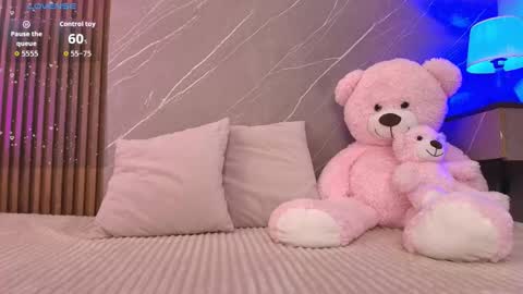 Snapshot of ariana_jhonson11 chatting on February 12, 12:22 pm Ariana online show from February 12, 12:22 pm