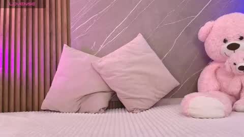 Snapshot of ariana_jhonson11 chatting on February 25, 12:15 pm Ariana online show from February 25, 12:15 pm