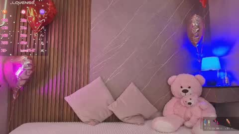 Snapshot of ariana_jhonson11 chatting on April 4, 12:35 pm Ariana online show from April 4, 12:35 pm