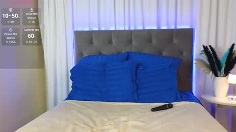 Ariana online show from November 10, 11:04 pm