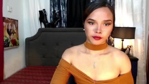 Snapshot of ariana_queen_hugecock69 chatting on December 17, 12:05 am Arian online show from December 17, 12:05 am