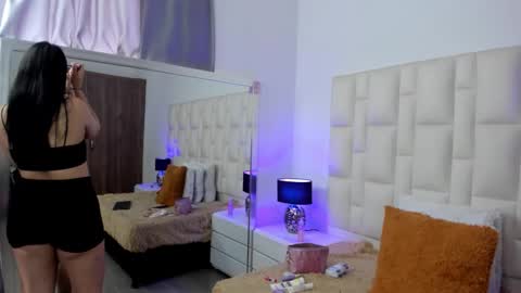  ariana  online show from February 28, 5:03 pm