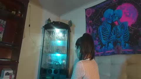 Snapshot of ariana_whitee chatting on July 11, 6:38 am ariana_whitee online show from July 11, 6:38 am