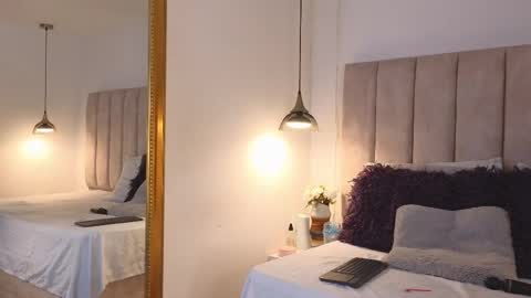 Ariana  online show from October 28, 8:22 pm