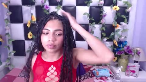 arianaa tompsoon online show from December 11, 7:20 am