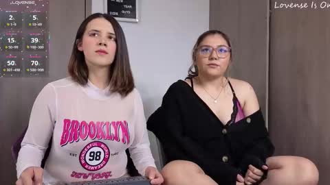 Snapshot of arianablake_11 chatting on January 18, 9:29 pm Ariana online show from January 18, 9:29 pm