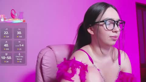 arianahot777 online show from March 28, 11:59 pm