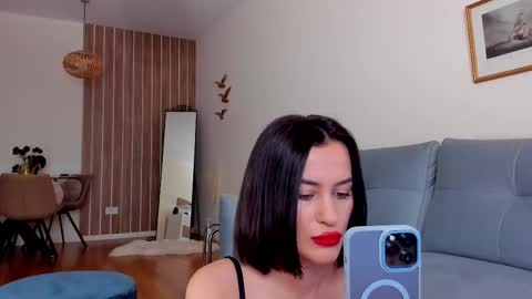 Snapshot of ariananicolaw chatting on February 28, 6:43 am Anastasia online show from February 28, 6:43 am