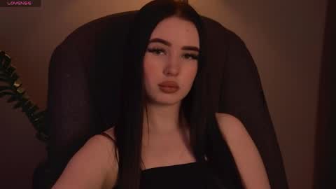 arianapurr online show from April 8, 4:40 pm