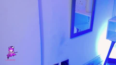 Ari  online show from November 10, 12:37 pm