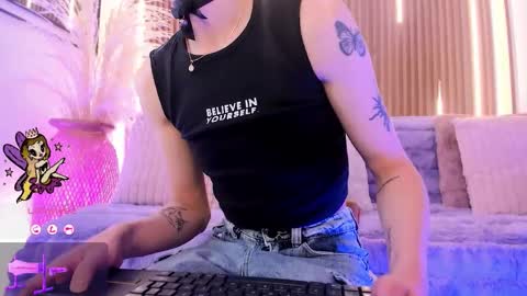 Ari  online show from November 24, 12:49 pm