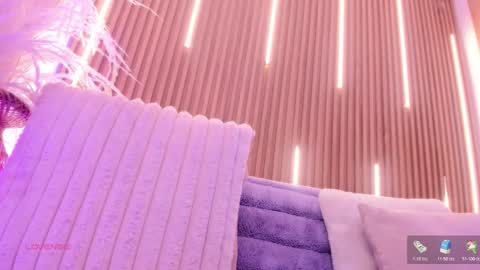 Ari  online show from December 3, 12:58 pm