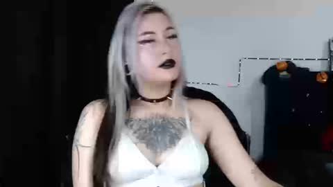 help me 100 hands up my OF is Free  online show from September 10, 9:59 pm