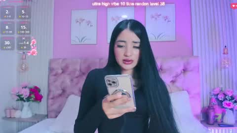 arianawest_ online show from June 1, 2:52 pm