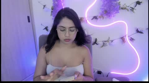 Arianna  online show from April 10, 7:18 pm