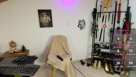 Snapshot of arianna_connorr chatting on February 22, 12:36 pm arianna_connorr online show from February 22, 12:36 pm