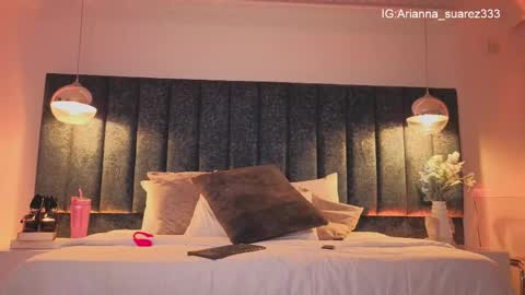 Snapshot of arianna_suarez1 chatting on November 11, 7:58 pm Arianna online show from November 11, 7:58 pm