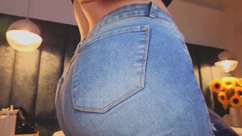 Arianna online show from April 7, 7:47 pm