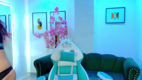 arianna_sweeet online show from November 8, 4:23 am