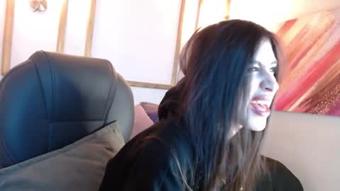 AriannaJames online show from December 18, 11:16 am