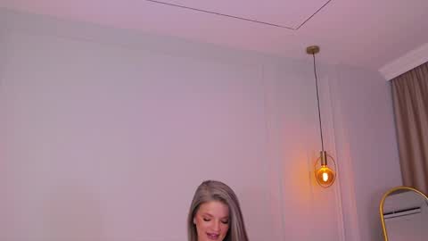 Snapshot of ariannabae chatting on June 5, 5:25 am AriannaBae online show from June 5, 5:25 am