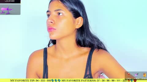 Snapshot of ariannalewis1 chatting on April 26, 7:22 pm Arianna online show from April 26, 7:22 pm