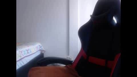 ariannaloovel online show from January 2, 6:56 pm